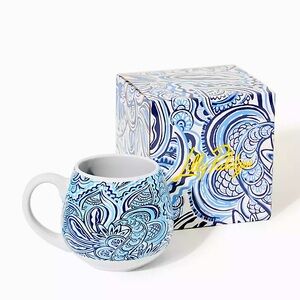Lilly Pulitzer Blue White Resort Mug “Give it a Whirl” NWT in box sealed